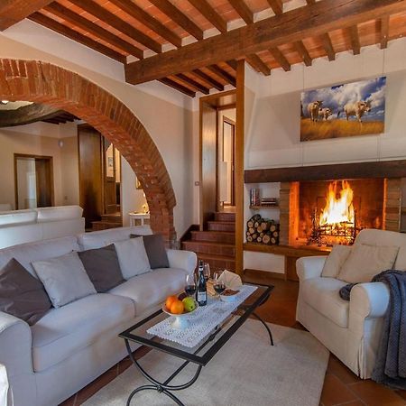 צ'יביטלה אין ואל די קיאנה Villa Il Sole מראה חיצוני תמונה